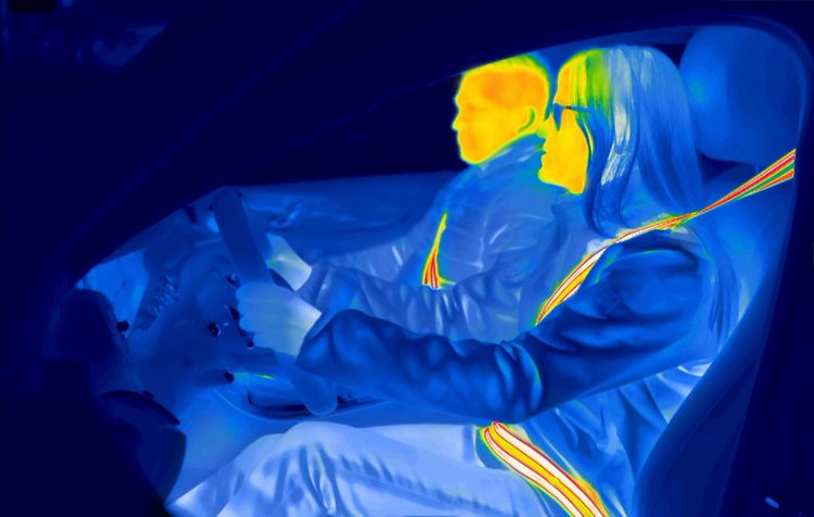 The Heat Belt 2.0 saves energy, increases EV range, and delivers warmth precisely to the body. 